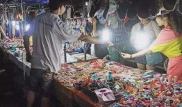 地摊最新爆料产品有哪些,揭秘最新爆款产品